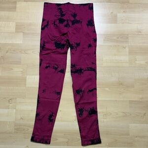 Stylish Maroon and Black Women's Leggings